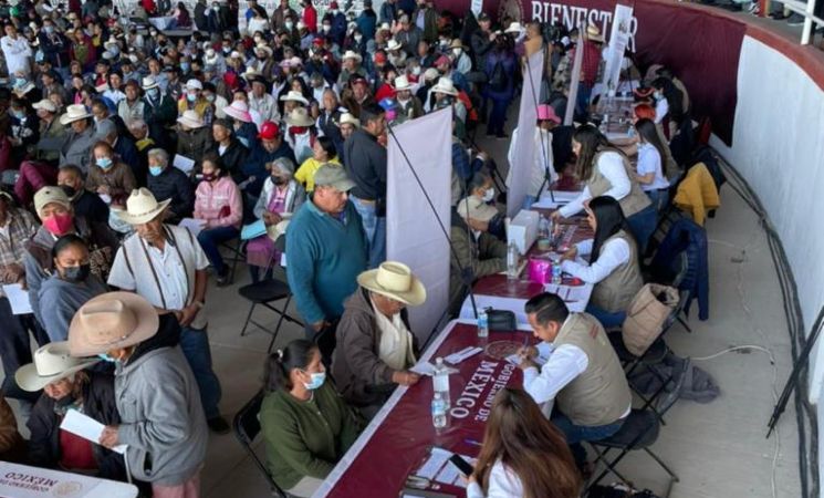 En Hidalgo, Producción para el Bienestar inicia entrega nacional de tarjetas a productores